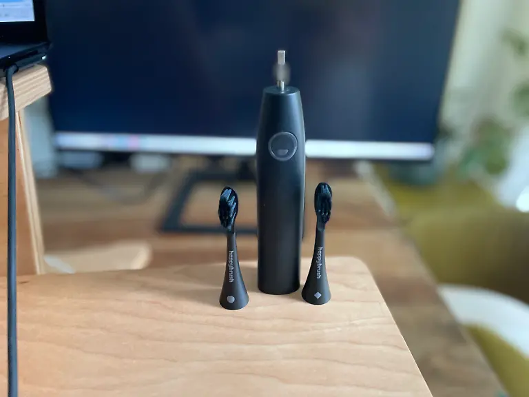 Test Schallzahnbürsten happy Brush Aufsteckbürsten Härtegrad mittel.jpg